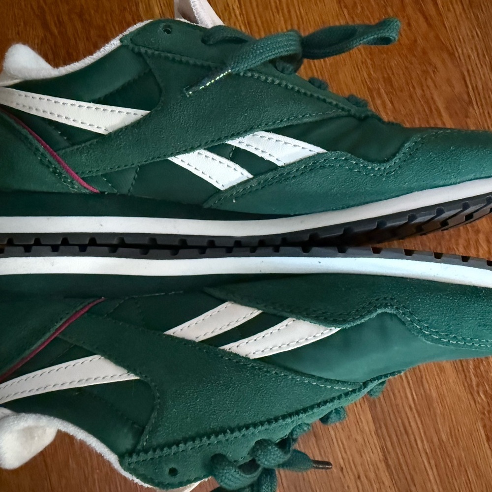 Reebok Green Sneakers - Picture 5 of 6